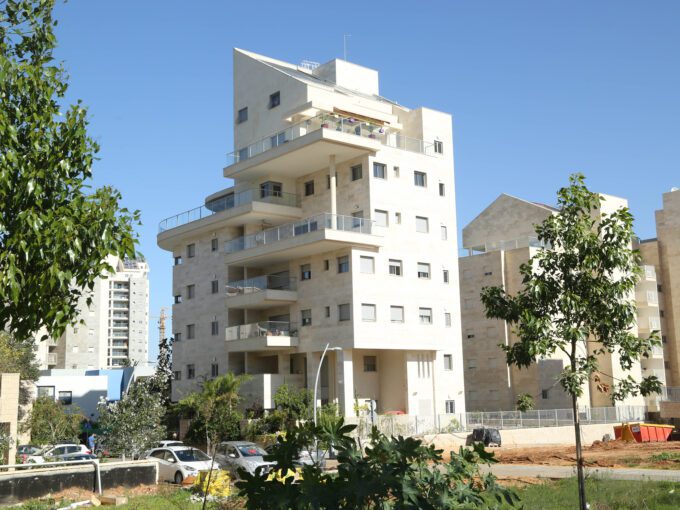 גרין פוינט 2 בכפר סבא הירוקה למכירה