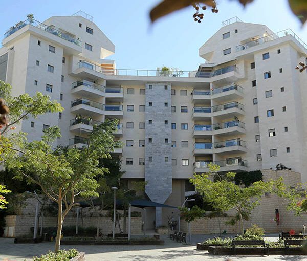 גרין פוינט 1 כפר סבא הירוקה למכירה