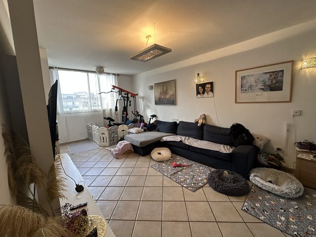 למכירה 5 חדרים בית חולים השרון פת